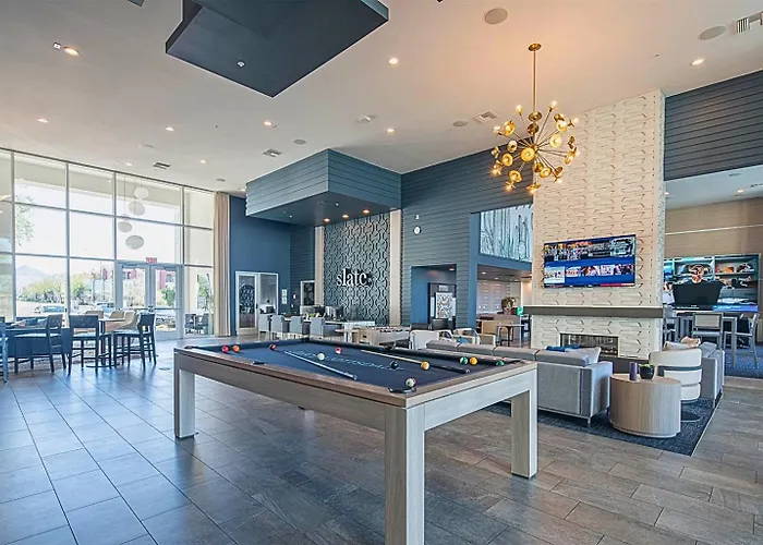 Kierland Golf Heated Pool Rooftop Views Apartment